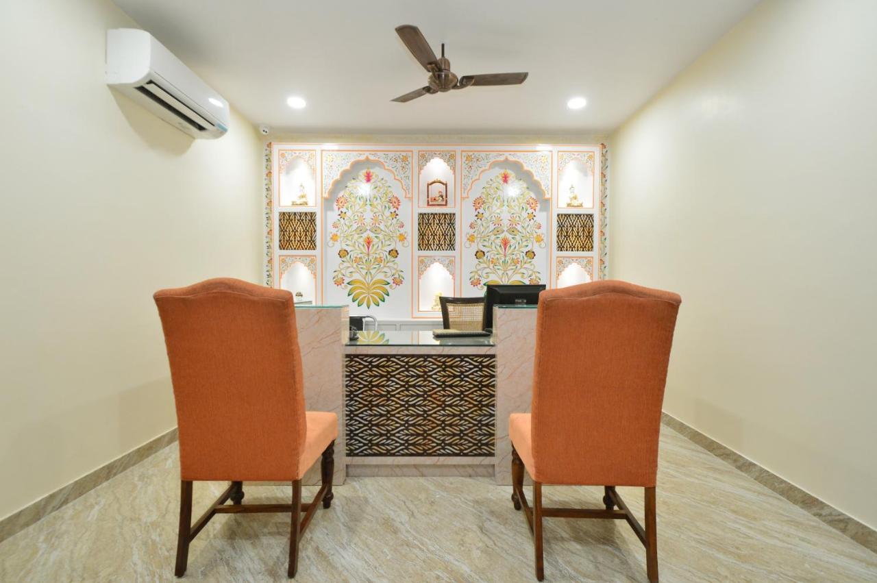 Kapish Home-All Pure Veg ชัยปุระ ภายนอก รูปภาพ