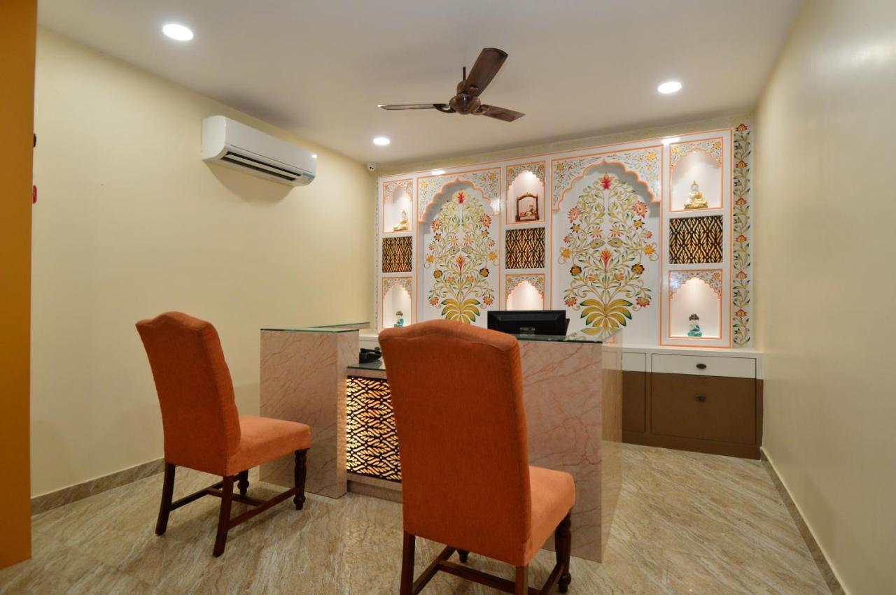 Kapish Home-All Pure Veg ชัยปุระ ภายนอก รูปภาพ