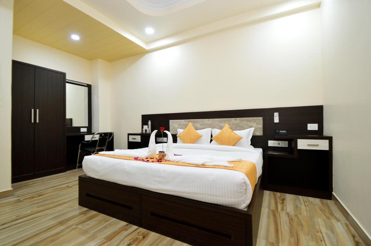 Kapish Home-All Pure Veg ชัยปุระ ภายนอก รูปภาพ