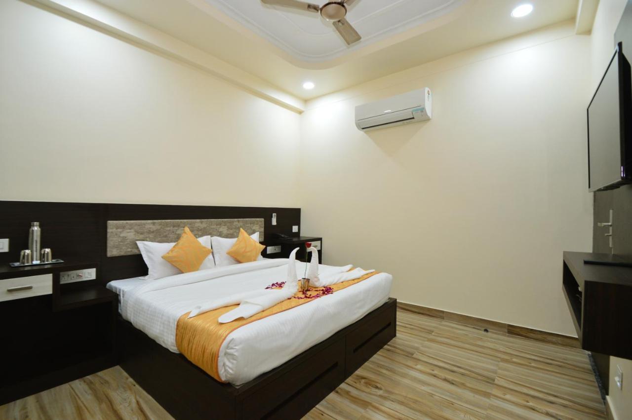 Kapish Home-All Pure Veg ชัยปุระ ภายนอก รูปภาพ