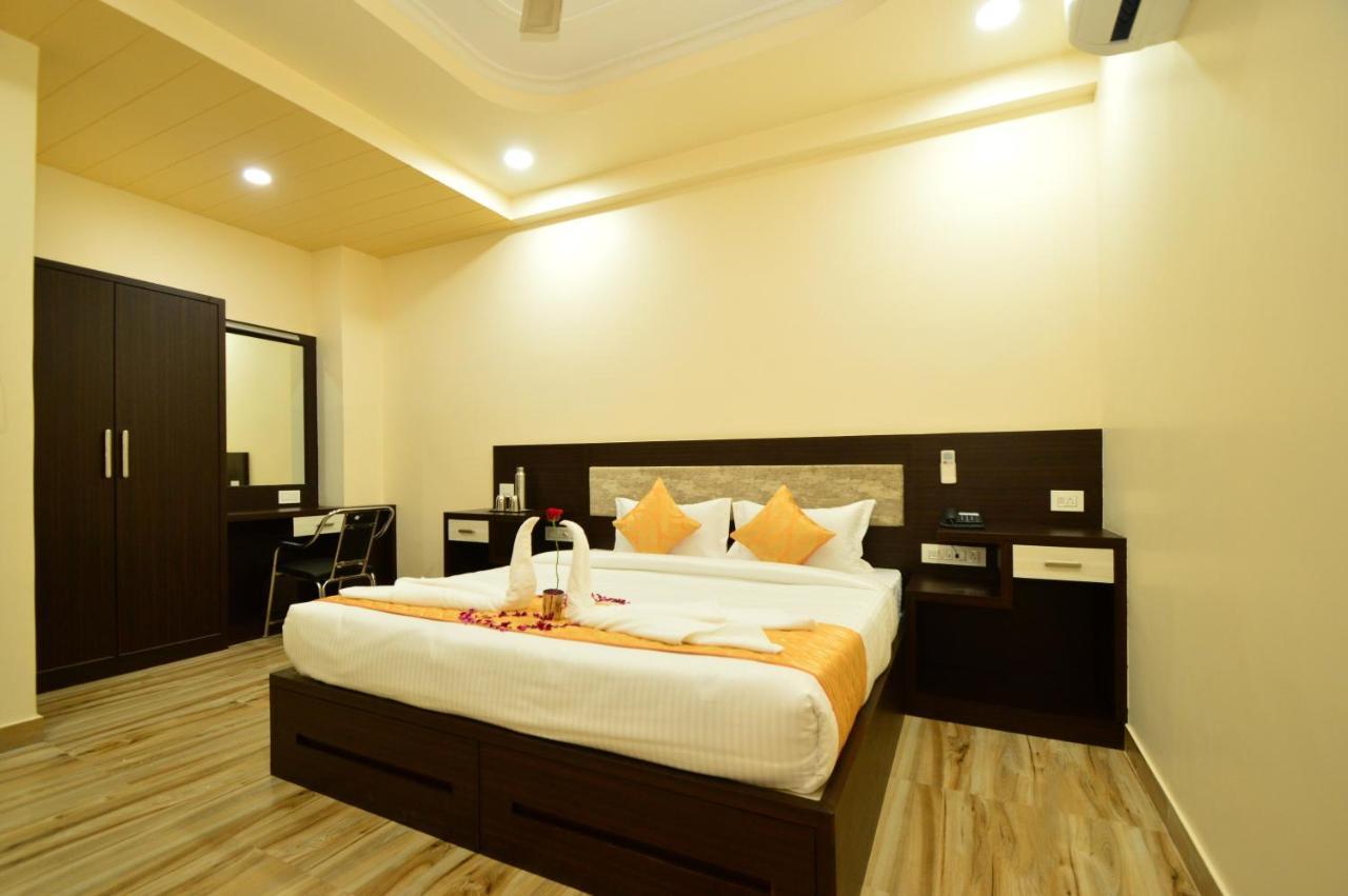 Kapish Home-All Pure Veg ชัยปุระ ภายนอก รูปภาพ